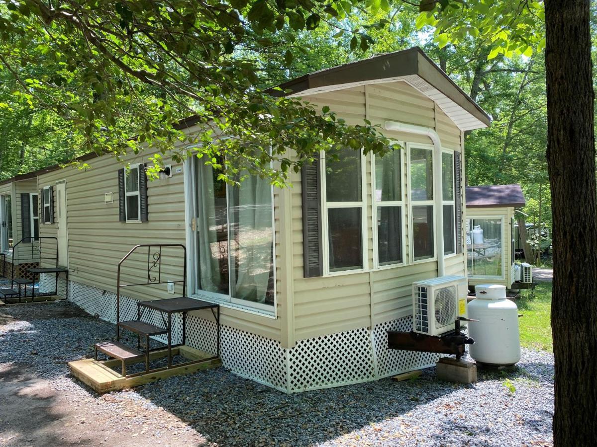 The Vintage Rv'S At Wilderness Presidential Camp Resort By Tripforth Spotsylvania Екстериор снимка