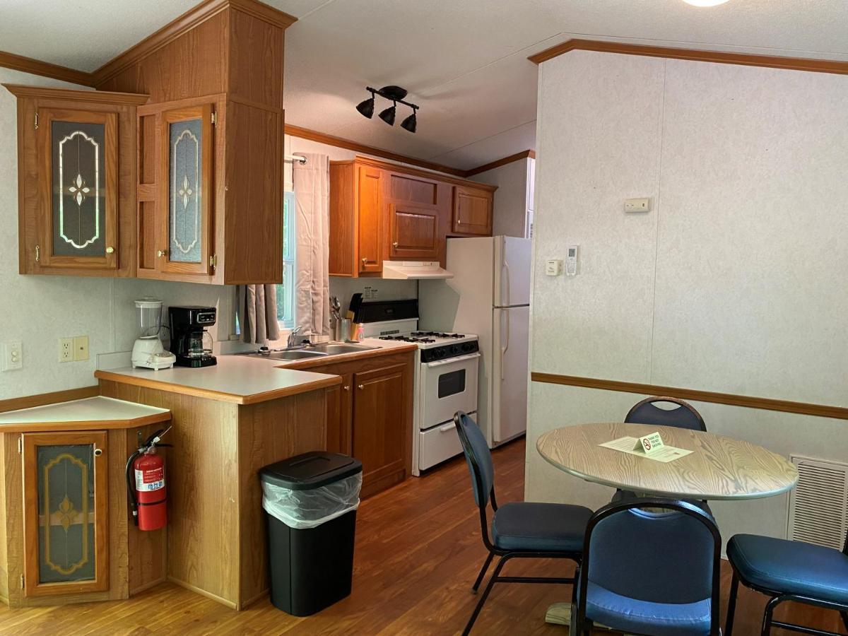 The Vintage Rv'S At Wilderness Presidential Camp Resort By Tripforth Spotsylvania Екстериор снимка